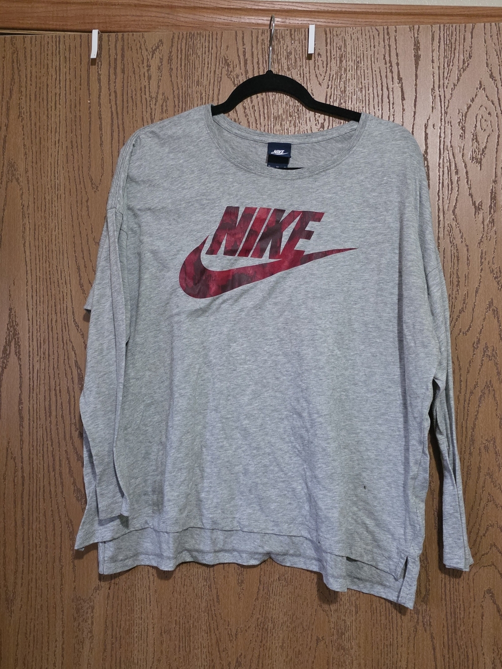 Nike Men’s Gray Crewneck Sweatshirt with Red Logo